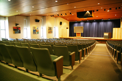 Patients attend lectures on addiction related topics.