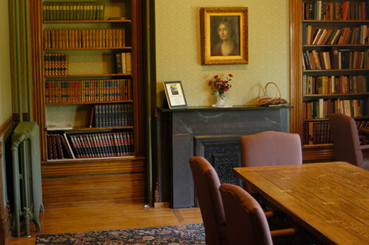 The library serves as a meeting place for residents and staff.