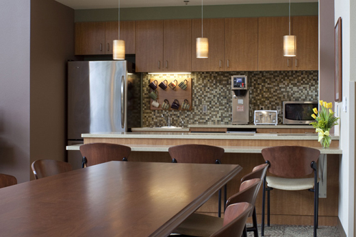 Enjoy nutritious meals designed specifically for people in recovery.