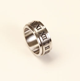 Roman Numeral Spinner Ring Size 10