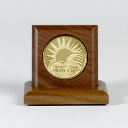 Product: Medallion Holder Single Walnut Block